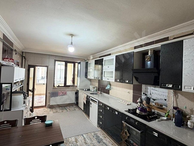 MERKEZİ KONUMDA SATILIK 4+1 DAİRE - Görsel 2