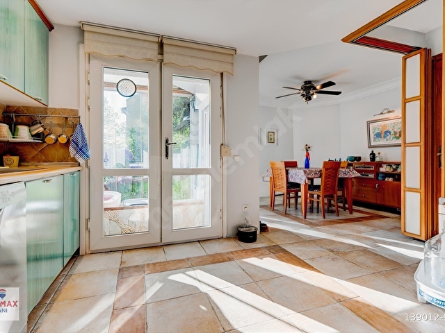 Çengelköy Kaleseramik Evleri Nde Özel Dizaynlı Kiralık Tripleks - Görsel 29