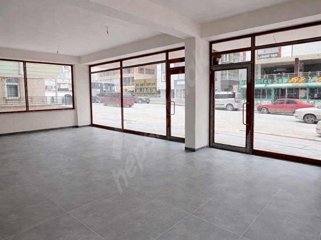 YILDIZ MAHALLESİNDE 180M2 DÜKKAN - Görsel 2
