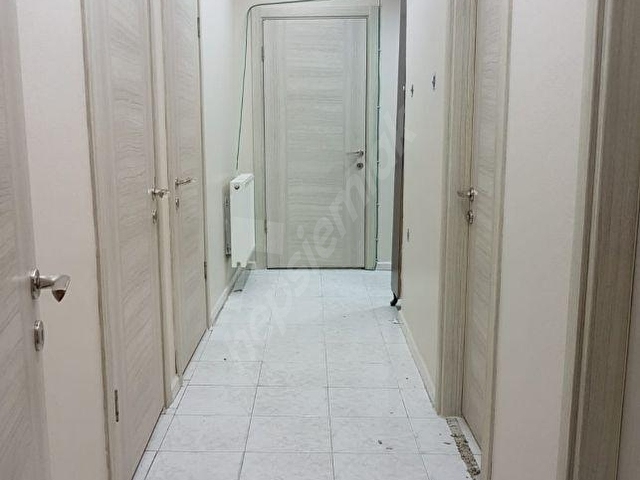 YEŞİLOVA MAH. REYHAN CAD. ÜZERİNDE 3+1 SATILIK DAİRE - Görsel 3