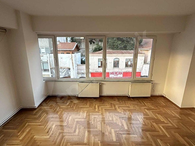 Beşiktaş Çırağan Caddesinde Ana cadde üzerinde 80m2 Arakat Kombili - Görsel 12