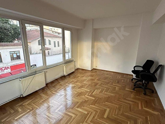 Beşiktaş Çırağan Caddesinde Ana cadde üzerinde 80m2 Arakat Kombili - Görsel 11