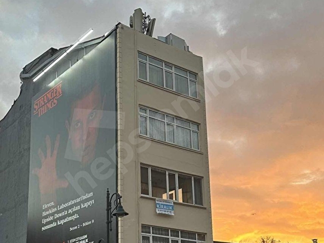 Beşiktaş Çırağan Caddesinde Ana cadde üzerinde 80m2 Arakat Kombili - Görsel 2