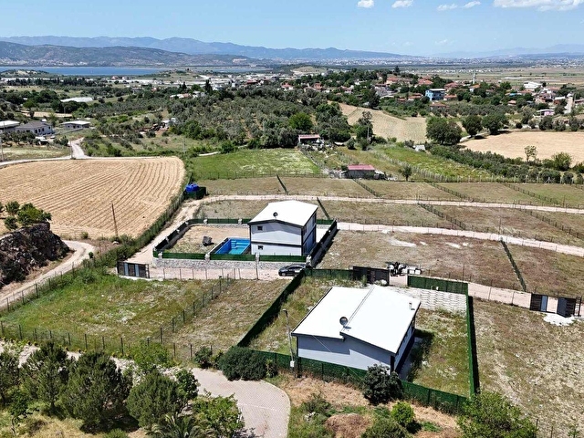 Menderes Sancaklı 286 m2 Kök Hisseli Tapu - Görsel 4