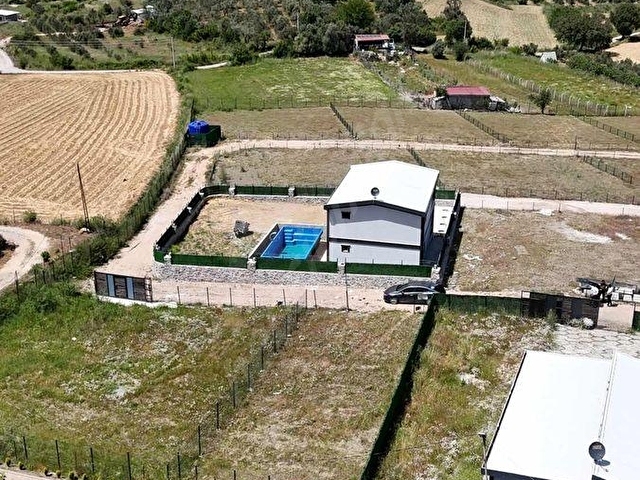 Menderes Sancaklı 286 m2 Kök Hisseli Tapu