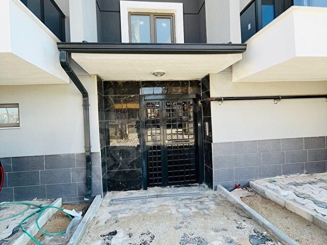 HAS EMLAK TAN BU FIRSAT KAÇMAZ 3+1 GÜNEY CEPHELİ EBEBEYİN BANYOLU PANJURLU 3+1 SATILIK LÜXS DAİRE - Görsel 5