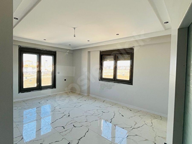 HAS EMLAK TAN BU FIRSAT KAÇMAZ 3+1 GÜNEY CEPHELİ EBEBEYİN BANYOLU PANJURLU 3+1 SATILIK LÜXS DAİRE - Görsel 7