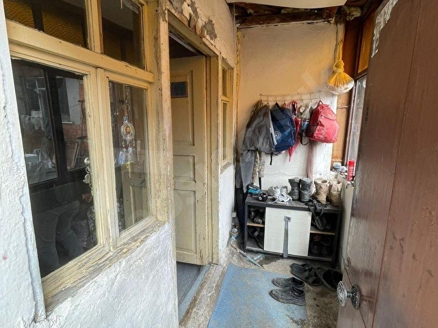 DAMLA EMLAKTAN ABİDEHATUN MAH. 309 M2 AVLULU MÜSTAKİL EV ! - Görsel 12