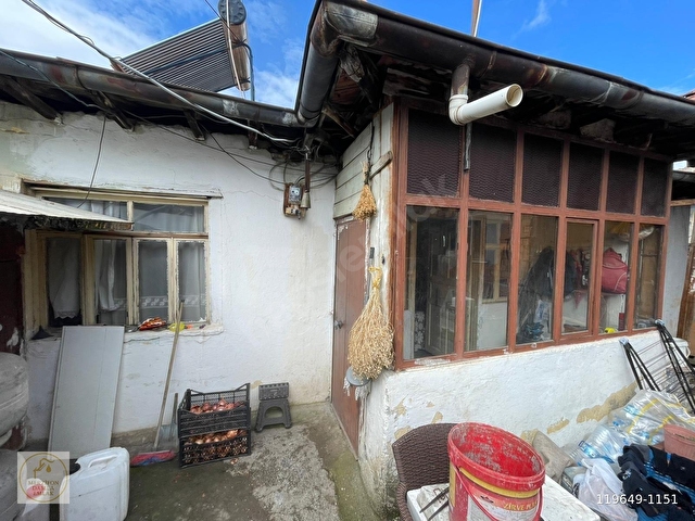 DAMLA EMLAKTAN ABİDEHATUN MAH. 309 M2 AVLULU MÜSTAKİL EV ! - Görsel 10