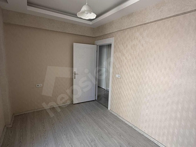 BÜLBÜLZADE DE YERDEN ISITMALI EVEBYN BANYOLU KİRALIK DAİRE - Görsel 17