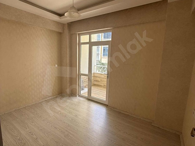 BÜLBÜLZADE DE YERDEN ISITMALI EVEBYN BANYOLU KİRALIK DAİRE - Görsel 18