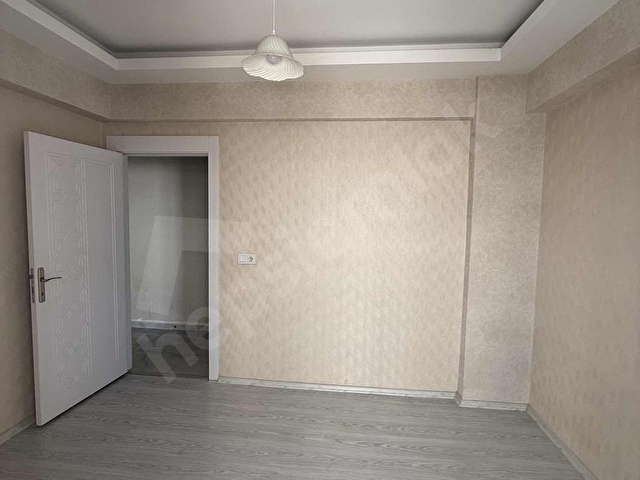 BÜLBÜLZADE DE YERDEN ISITMALI EVEBYN BANYOLU KİRALIK DAİRE - Görsel 16