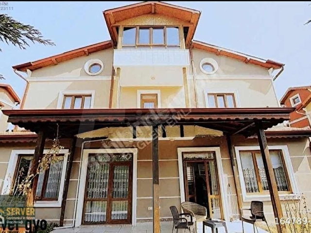 SERVER EMLAKTAN SATILIK UYGUN FİYAT VİLLA