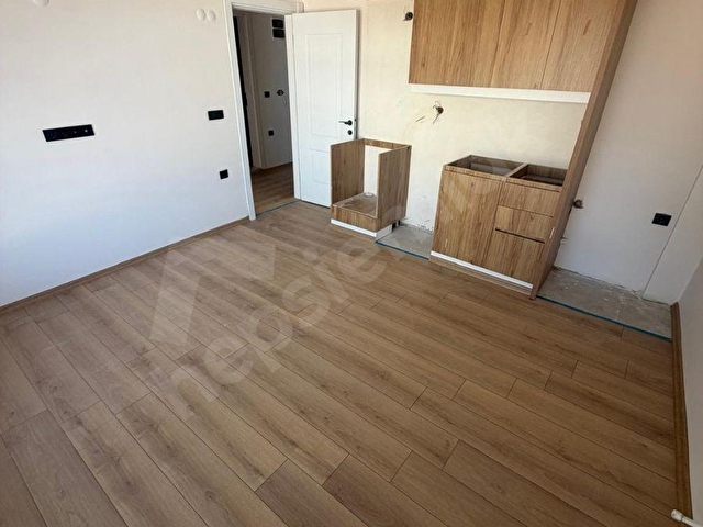 ÜMMETOĞLUNDAN 2+1 ARAKAT DENİZ MANZARALI SIFIR DAİRE YENİ BİNA - Görsel 4