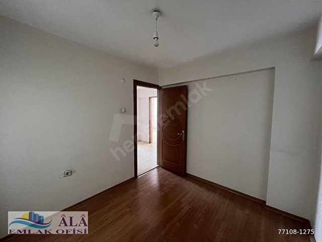 AMERİKAN KOLLEJİ YAKINI 3+1 SATILIK ARA-KAT DAİRE - Görsel 9