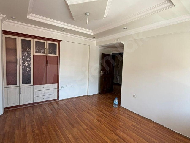 Karaman Merkez Nefise Sultan Mahallesinde, Kemal Kaynaş Stadyumu karşısında yer alan bu kiralık 3+1 - Görsel 11