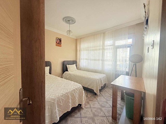 MARMARAYIN DİBİNDE YATIRIMLIK FIRSAT DAİRE - Görsel 16