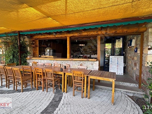 Küçükköyde havuzlu, bakımlı, işletmeye hazır butik otel... - Görsel 9