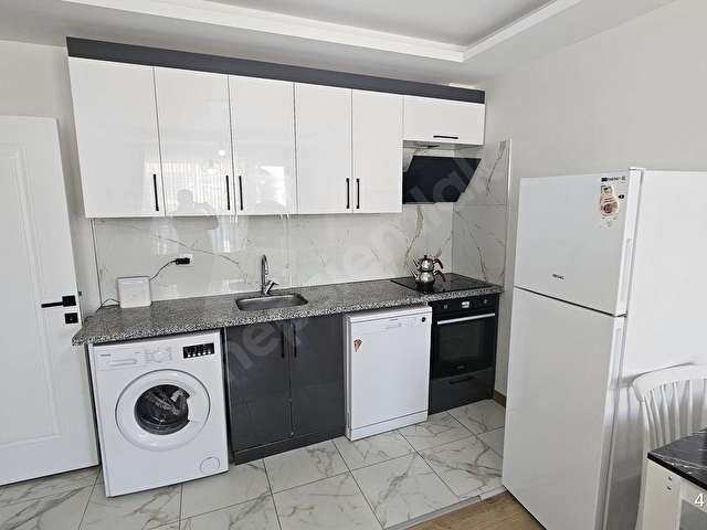 İNCEK TAŞPINAR EMLAKTAN CADDE ÜSTÜ EŞYALI KİRALIK 2+1 DAİRE - Görsel 11
