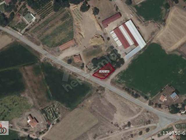 DEVELİOĞLU EMLAK-- ZİLEDE ASFALTA SIFIR İMARLI ARSA