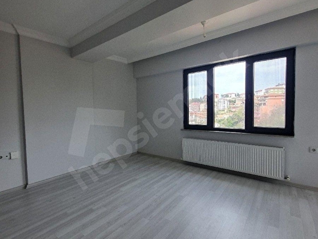 ATA EMLAKTAN İNCİVEZDE SATILIK 1+1 BALKONLU FIRSAT DAİRE ( YENİ )