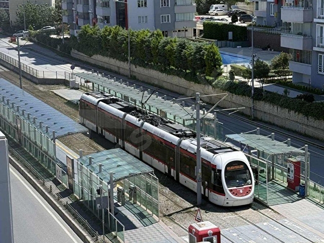 RÖNESANS EMLAKTAN TRAMVAY DURAGINDA EŞYALI CAMBALKONLU 1+1 - Görsel 20