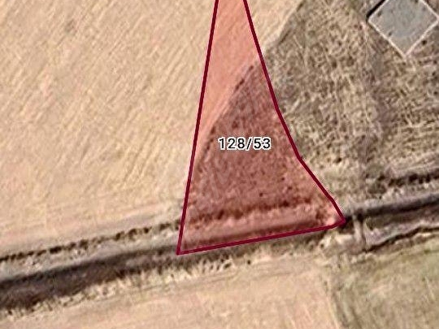 Alaköyde Satılık 1000 tek tapu müstakil Arsa - Görsel 3