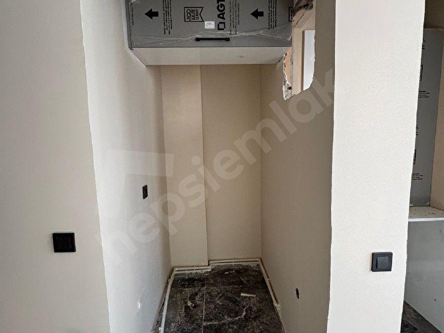 MAHFESIĞMAZ DA ULTRA  LÜKS METKEZİ KONUMDA GENİŞ FERAH KAÇMAZ SATILIK SIKINTISIZ 4+1 DAİRE - Görsel 12
