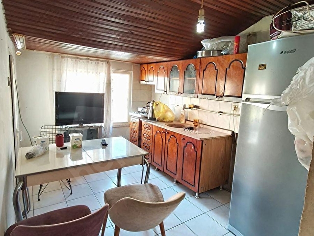çayırova ana cadde üzeri 2+1 satılık 25 m2 arsa payı vardır - Görsel 5