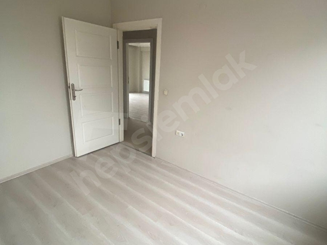 FURKAN EMLAK’TAN İLYASKÖY MAH. 3+1 5.KAT ARAKAT 130M2 ÇİFT BALKONLU ASANSÖRLÜ 12 YILLIK FIRSAT DAİRE - Görsel 19