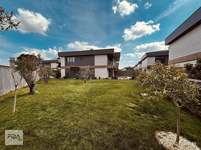 Silivri Selimpaşa Ceylan Country Sitesinde Satılık Özel Villa - Görsel 4