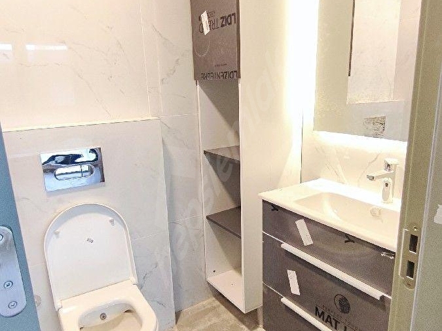 Çengelköyün üst kısmında, 2 bloklu  butik site içinde, 4+1, 180 M2, 2 banyolu, teraslı dublex daire - Görsel 22