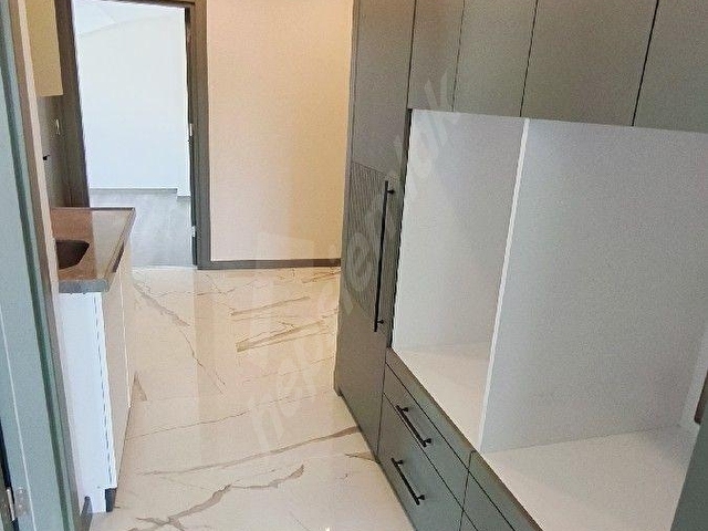 Çengelköyün üst kısmında, 2 bloklu  butik site içinde, 4+1, 180 M2, 2 banyolu, teraslı dublex daire - Görsel 27