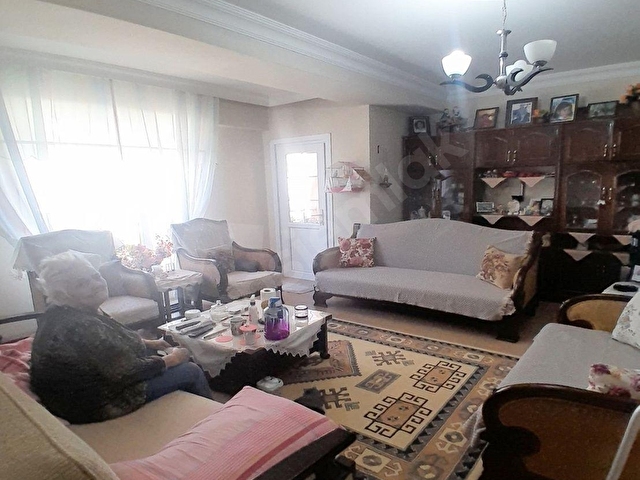 MÜSLÜM EMLAKTAN CİHANGİRDE METROBÜSE YAKIN 2+1 KULLANIŞLI DAİRE - Görsel 5