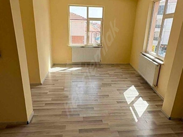 GAZİDÜKKAN MAHALLESİNDE 2+1 SATILIK DAİRE - Görsel 8