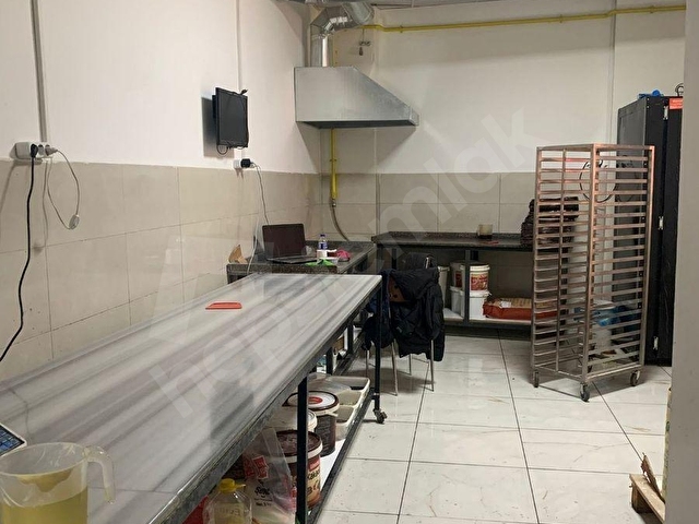 REŞADİYE ESNAF SOKAĞINDA 187M2 KİRALIK DÜKKAN - Görsel 10