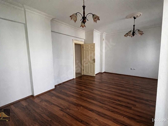 BAYINDIR MAHALLESİNDE 3+1 SATILIK ARAKAT DAİRE - Görsel 3