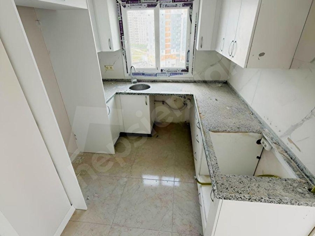 ÇARKIPAREDE CADDE ÜZERİ MUHTEŞEM KONUM SATILIK 3+1 SIFIR DAİRE - Görsel 5