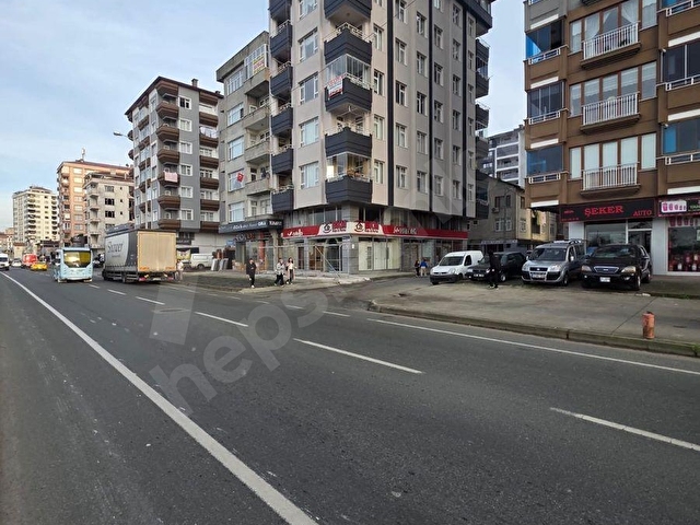 TAŞÇIOĞLU EMLAK || İSLAMPAŞA MAH. ANAYOL ÜZERİ 4+1 200m2 KİRALIK - Görsel 2