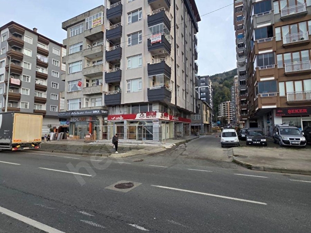 TAŞÇIOĞLU EMLAK || İSLAMPAŞA MAH. ANAYOL ÜZERİ 4+1 200m2 KİRALIK