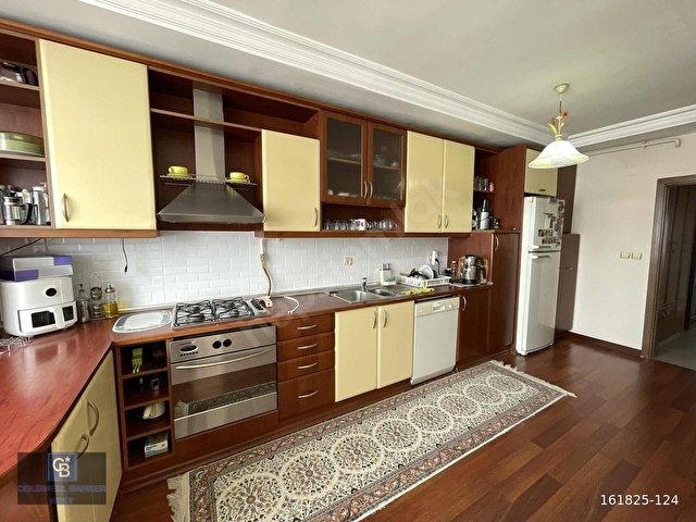 Gündoğdu ve Ruh Sağlığı Arasında Az Katlı Doğalgazlı 4+1 180m2 - Görsel 17
