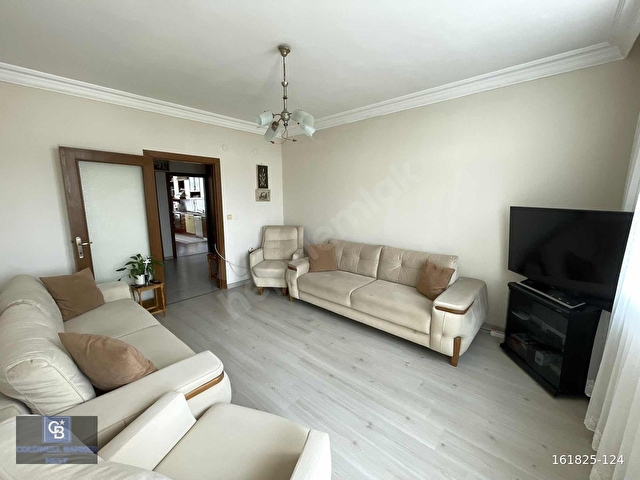Gündoğdu ve Ruh Sağlığı Arasında Az Katlı Doğalgazlı 4+1 180m2 - Görsel 14