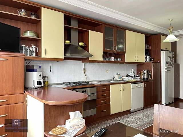 Gündoğdu ve Ruh Sağlığı Arasında Az Katlı Doğalgazlı 4+1 180m2 - Görsel 26
