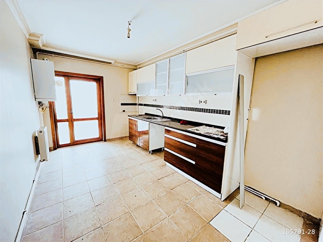 ERYAMANDA SİTE İÇERİSİNDE ASANSÖRLÜ ÖNÜ AÇIK 3+1 SATILIK DAİRE - Görsel 7