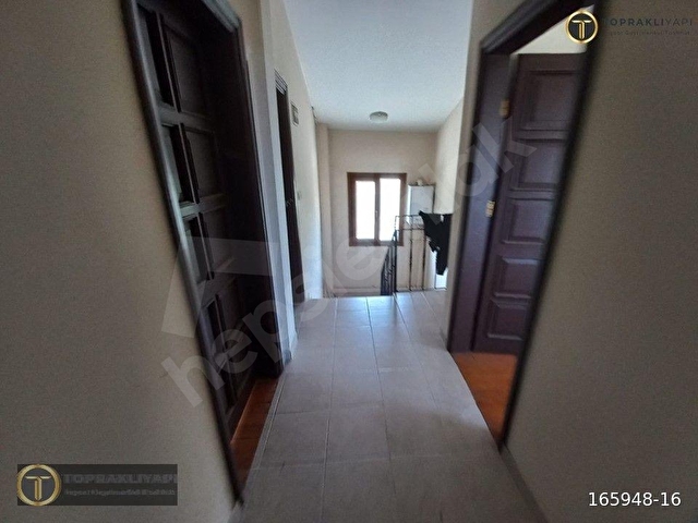 REŞADİYEDE 1090m² ARSA İÇİNDE MÜSTAKİL EV - Görsel 8