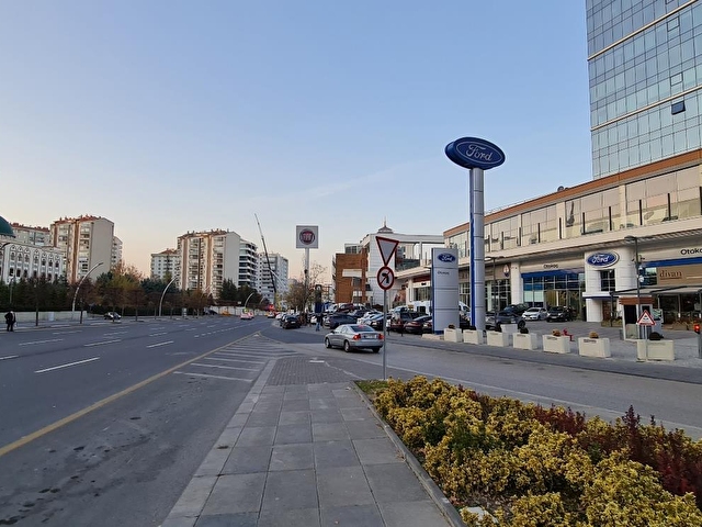 Koc Kuleleri A Blokta Yapili Kdv Li 165m Kiralik Ofis 7677 4289 Hurriyet Emlak