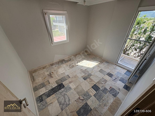 ROTA EMLAKTAN GÜMÜLDÜRDE DENİZE 250M MESAFEDE 2+1 SATILIK DAİRE - Görsel 9