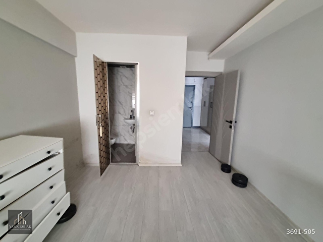 BULVARA YAKIN ÇİFT BANYO GENİŞ CAM BALKONLU KİRALIK 2+1 DAİRE - Görsel 22
