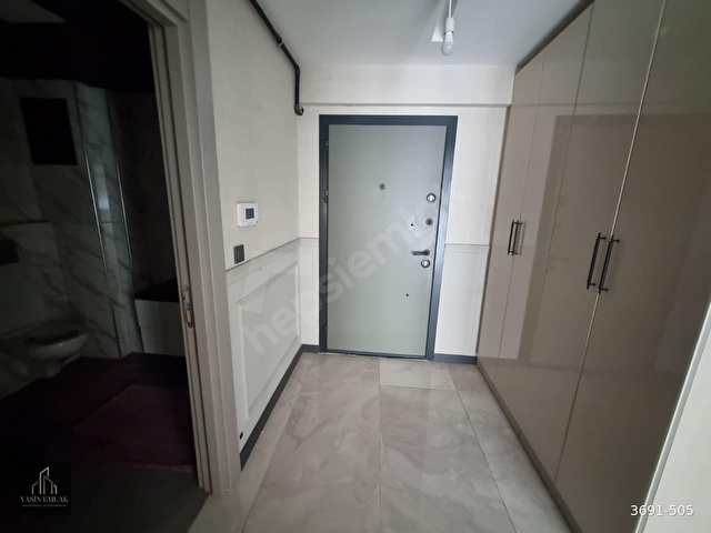 BULVARA YAKIN ÇİFT BANYO GENİŞ CAM BALKONLU KİRALIK 2+1 DAİRE - Görsel 24