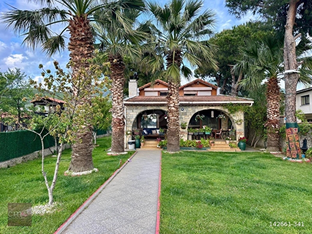 CM GROUP İNVEST | ERDEK NARLIda Denize Sıfır Bahçeli Özel Villa - Görsel 4